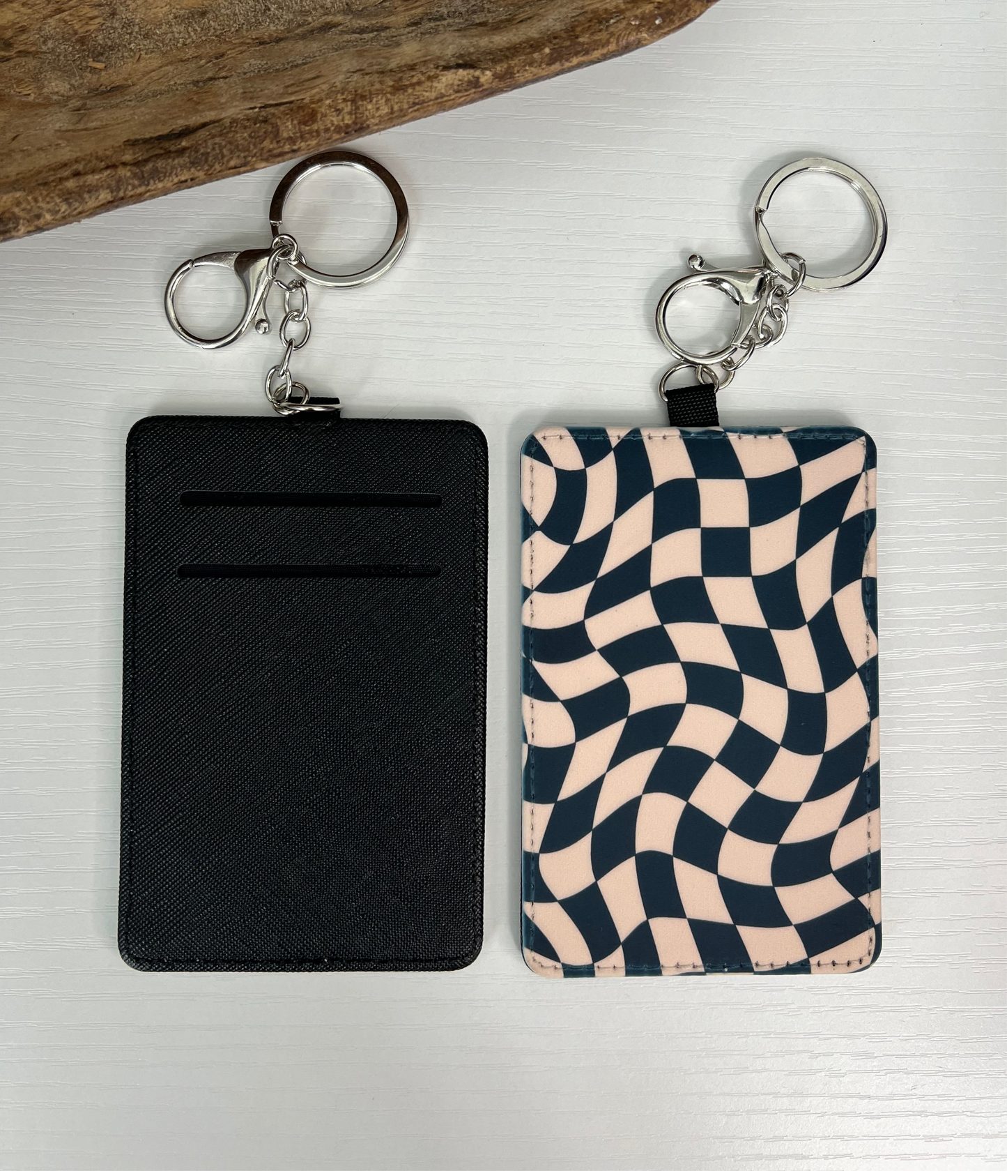 Cream and Black Wavy Checker Keychain Wallet