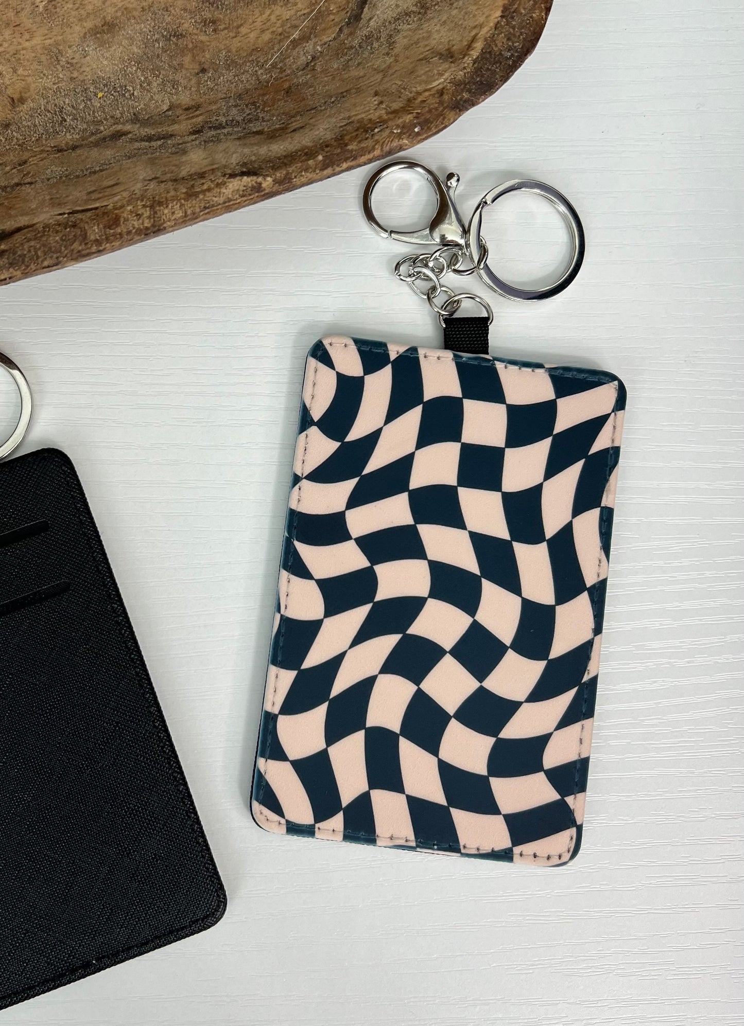 Cream and Black Wavy Checker Keychain Wallet